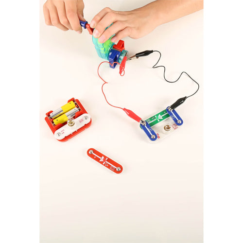 Kikkerland Hand Crank Generator Electric Kit
