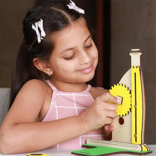 Skilmatics Buildables Spin & Shine Machine