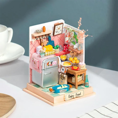 Taste Life Miniature House